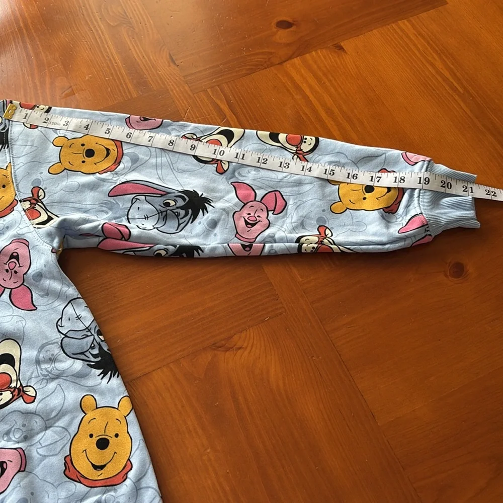 NWOT Disney Winnie the Pooh & Friends Allover Graphic Sweatshirt Light Blue XS - Picture 13 of 15